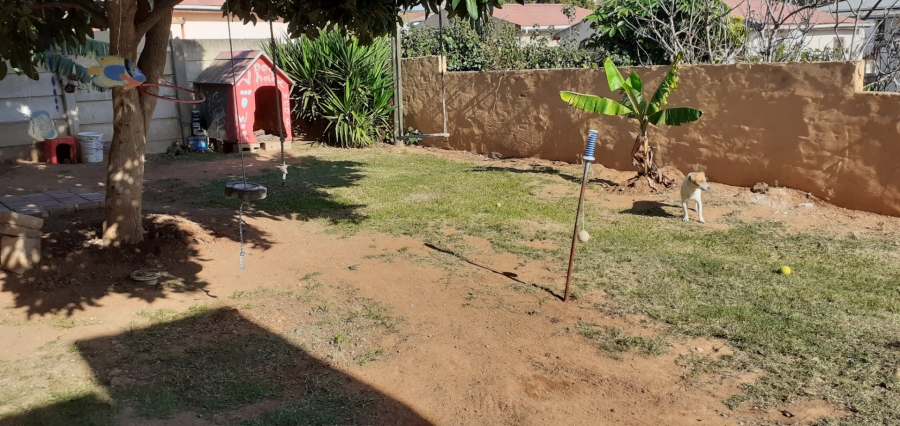 3 Bedroom Property for Sale in Heuwelkruin Eastern Cape
